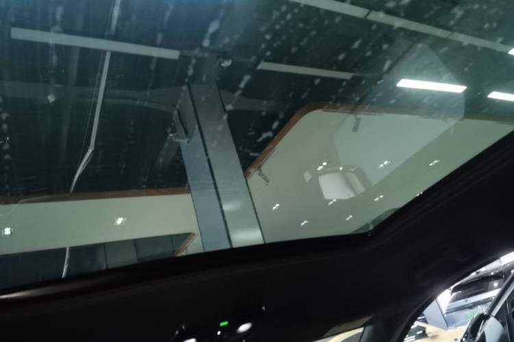 Used Nio ES8 2020 580 km Range Signature Edition Six-Seater Version Headliner