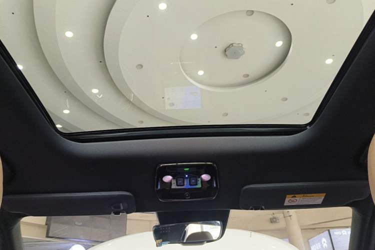 Used Nio ES8 2020 580 km Range Six-Seater Version Headliner