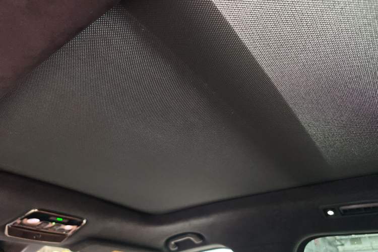 Used Nio ES8 2020 580 km Range Signature Edition Six-Seater Version Headliner