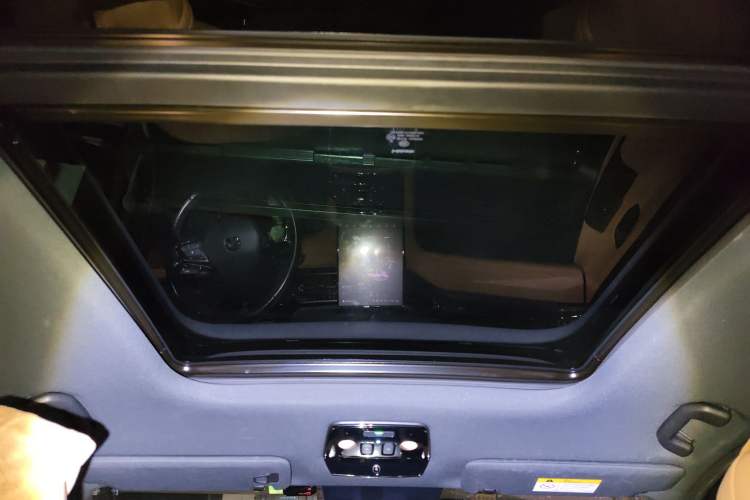 Used Nio ES8 2020 580 km Range Six-Seater Version Headliner