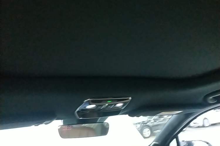 Used Nio ES8 2020 415 km Range 7-Seater Version Headliner