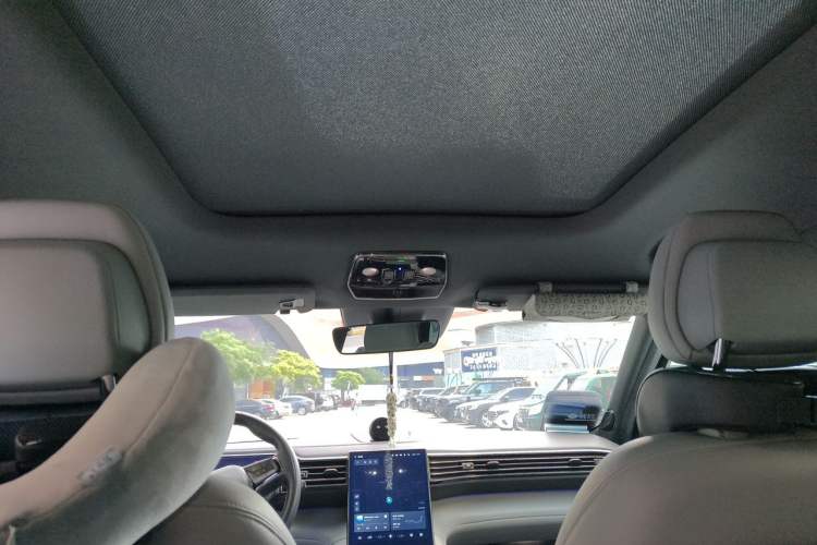 Used Nio ES8 2020 415 km Range 6-Seater Version Headliner