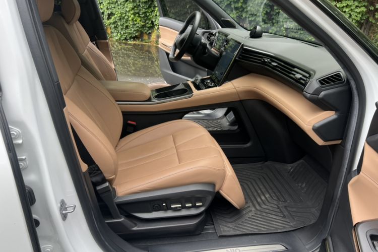 Used Nio ES8 2020 580 km Range Signature Edition Six-Seater Version Interior 2