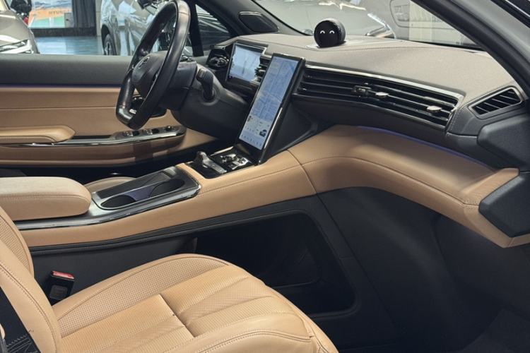 Used Nio ES8 2020 415 km Range 7-Seater Version Interior 3