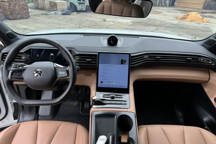 Used Nio ES8 2020 415 km Range 7-Seater Version Interior 5