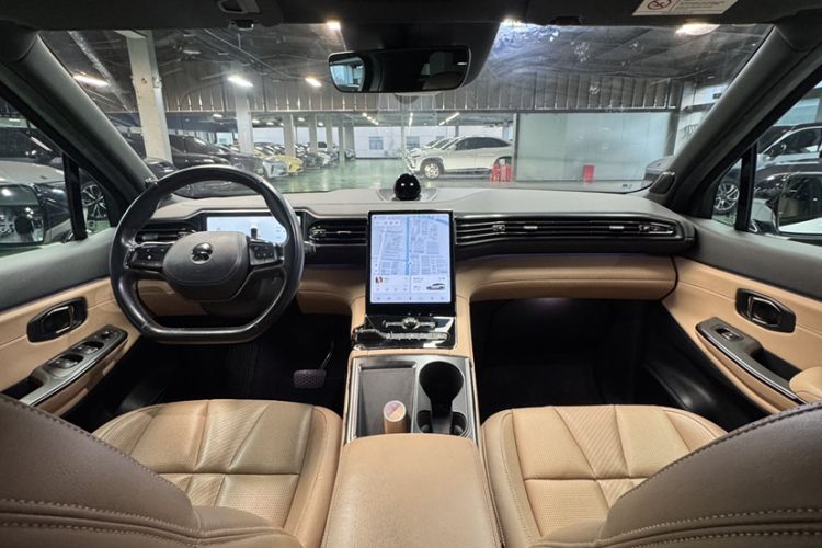 Used Nio ES8 2020 415 km Range 7-Seater Version Interior 8