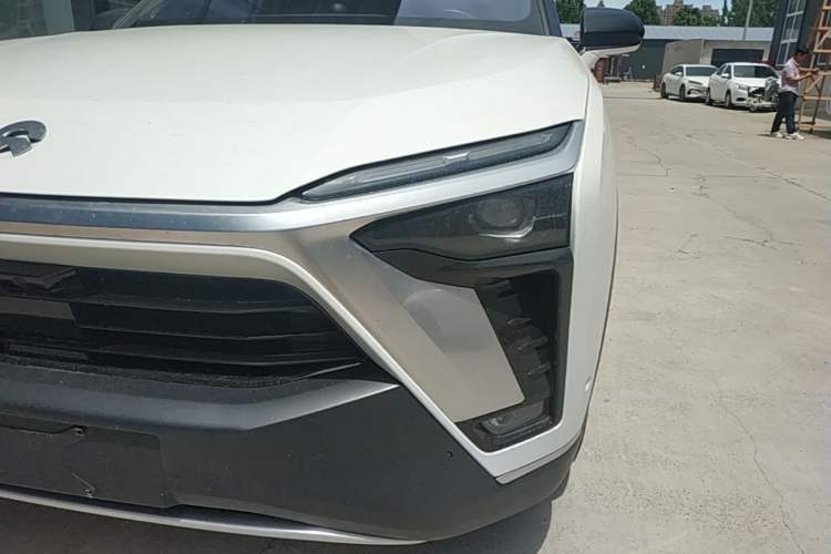 Used Nio ES8 2020 415 km Range 6-Seater Version Left Front Headlight