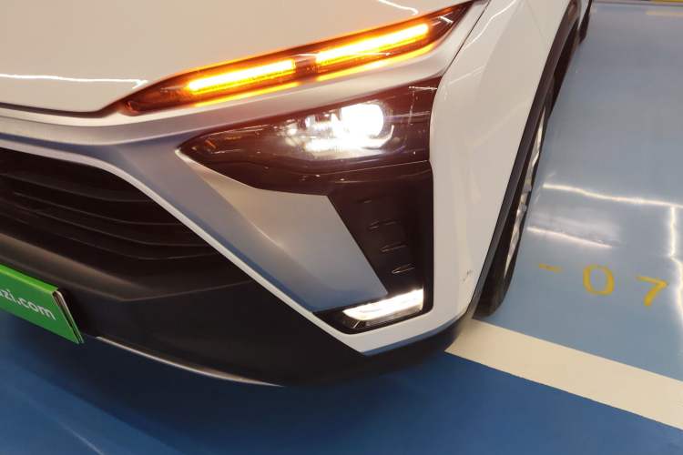 Used Nio ES8 2020 415 km Range 6-Seater Version Left Front Headlight