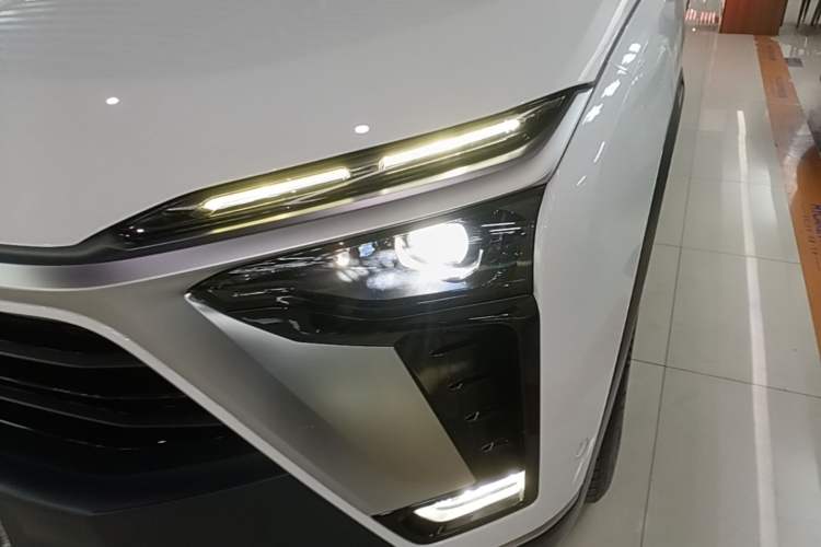 Used Nio ES8 2020 580 km Range Six-Seater Version Left Front Headlight