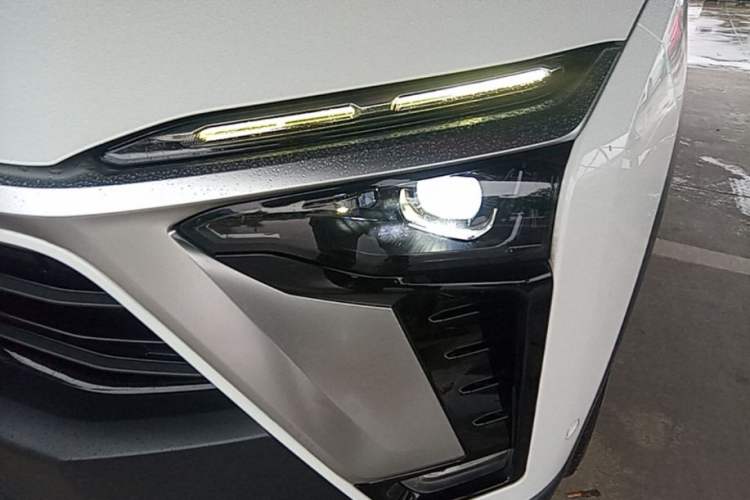 Used Nio ES8 2020 415 km Signature Edition 6-Seater Version Left Front Headlight