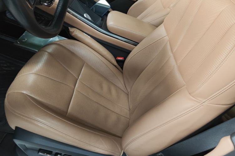 Used Nio ES8 2020 415 km Range 7-Seater Version Left Front Seat
