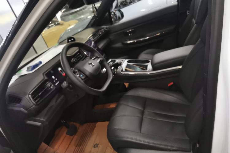 Used Nio ES8 2020 580 km Range Signature Edition Six-Seater Version Left Front Seat