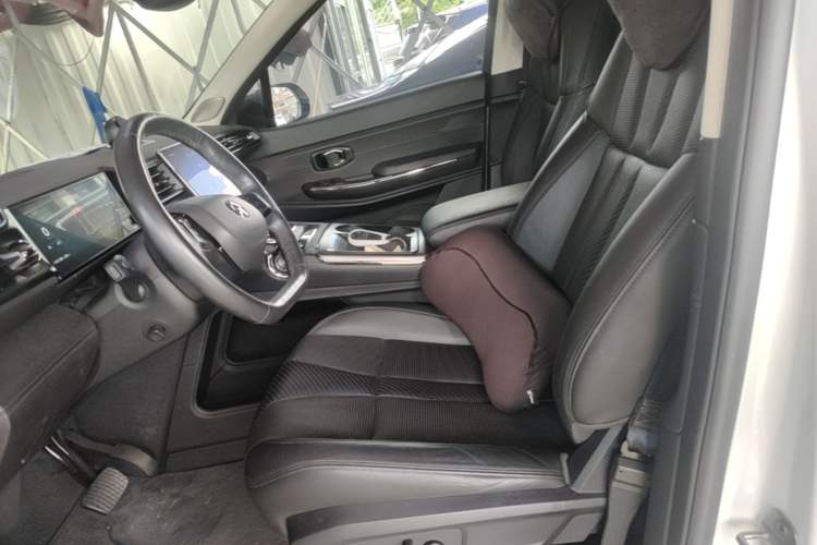 Used Nio ES8 2020 580 km Range Six-Seater Version Left Front Seat