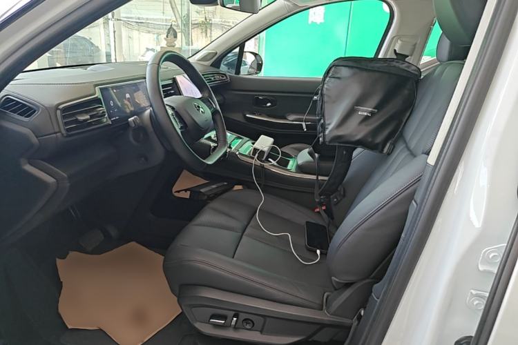 Used Nio ES8 2020 415 km Range 6-Seater Version Left Front Seat