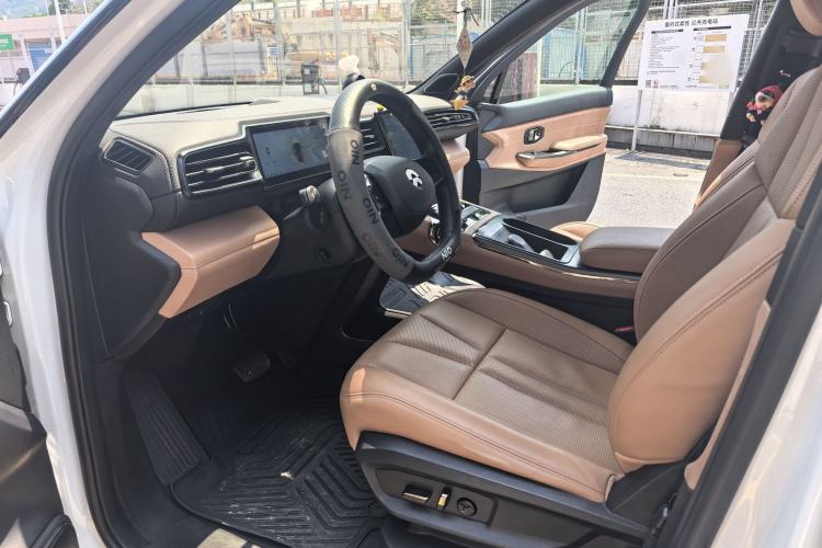 Used Nio ES8 2020 580 km Range Six-Seater Version Left Front Seat
