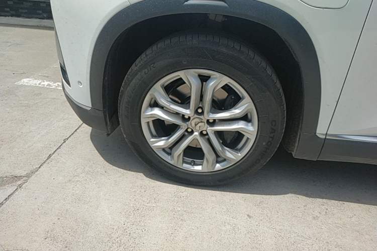 Used Nio ES8 2020 415 km Range 6-Seater Version Left Front Wheel Hub