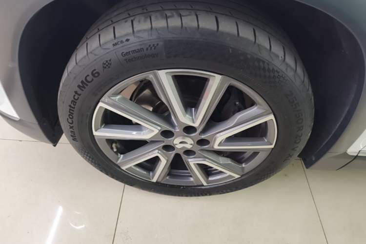 Used Nio ES8 2020 580 km Range Six-Seater Version Left Front Wheel Hub