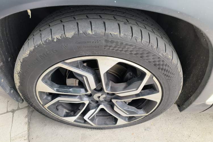 Used Nio ES8 2020 415 km Signature Edition 6-Seater Version Left Front Wheel Hub