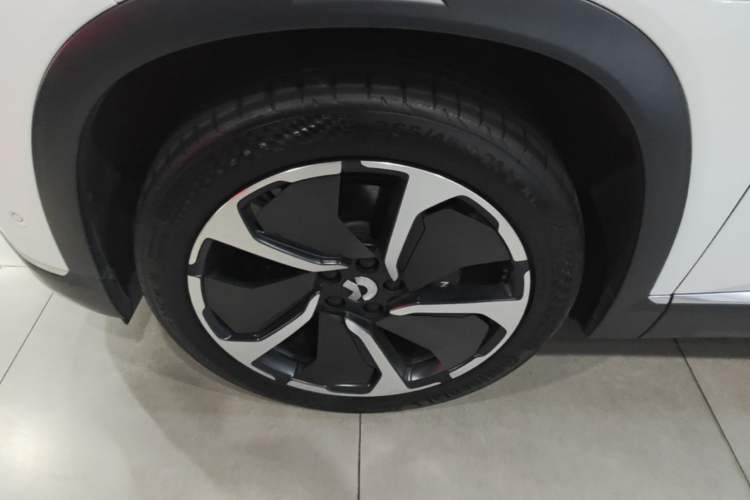 Used Nio ES8 2020 580 km Signature Edition 7-Seater Version Left Front Wheel Hub