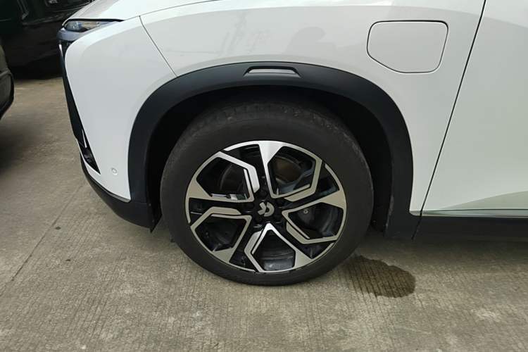 Used Nio ES8 2020 415 km Signature Edition 6-Seater Version Left Front Wheel Hub
