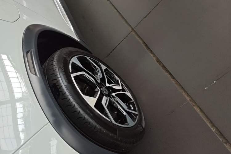 Used Nio ES8 2020 580 km Range Six-Seater Version Left Front Wheel Hub