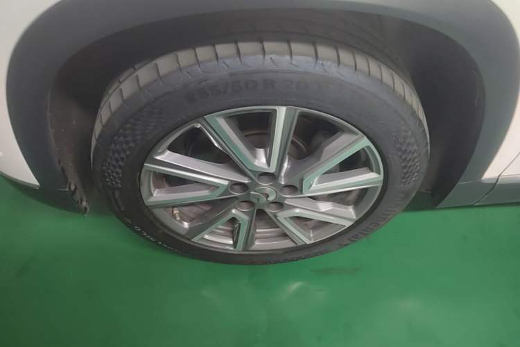 Used Nio ES8 2020 415 km Range 6-Seater Version Left Front Wheel Hub