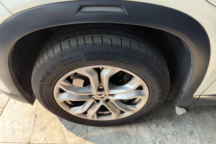 Used Nio ES8 2020 415 km Range 6-Seater Version Left Front Wheel Hub