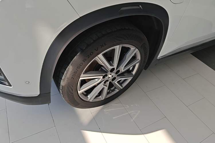 Used Nio ES8 2020 415 km Range 6-Seater Version Left Front Wheel Hub