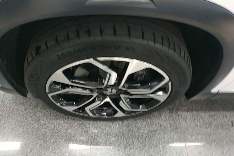 Used Nio ES8 2020 415 km Range 7-Seater Version Left Front Wheel Hub