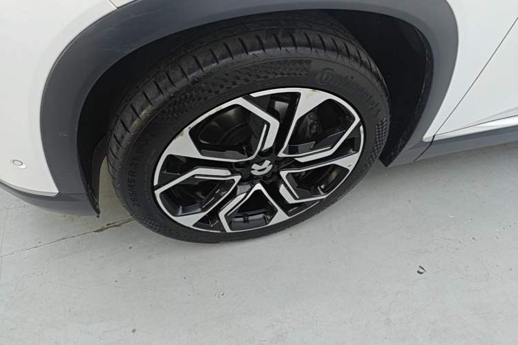 Used Nio ES8 2020 580 km Signature Edition 7-Seater Version Left Front Wheel Hub