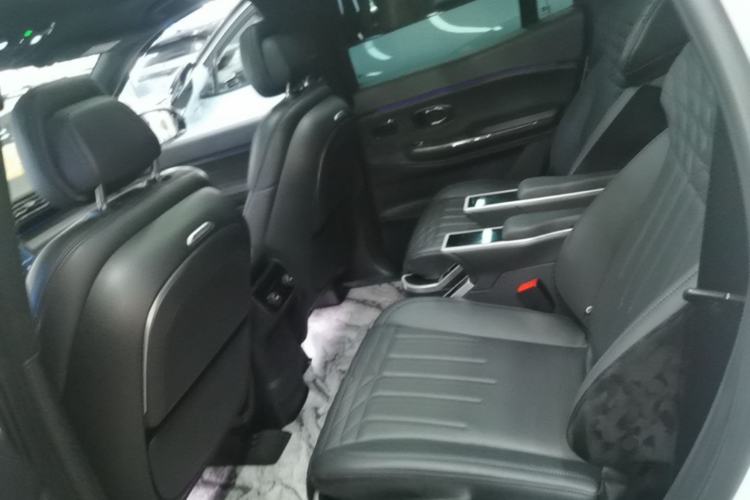 Used Nio ES8 2020 580 km Range Signature Edition Six-Seater Version Left Rear Seat
