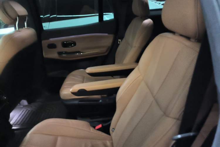 Used Nio ES8 2020 415 km Signature Edition 6-Seater Version Left Rear Seat