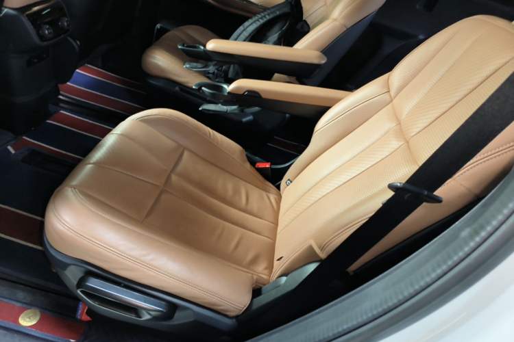 Used Nio ES8 2020 415 km Range 6-Seater Version Left Rear Seat