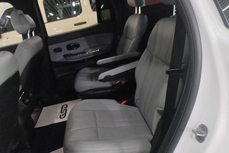 Used Nio ES8 2020 415 km Range 6-Seater Version Left Rear Seat