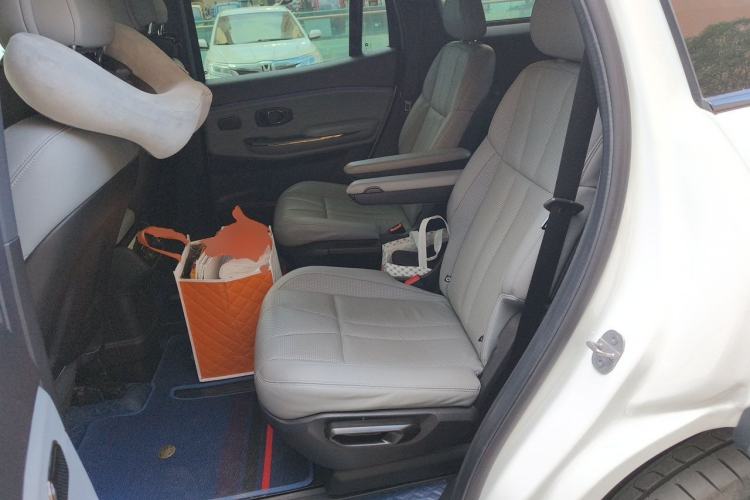 Used Nio ES8 2020 415 km Range 6-Seater Version Left Rear Seat