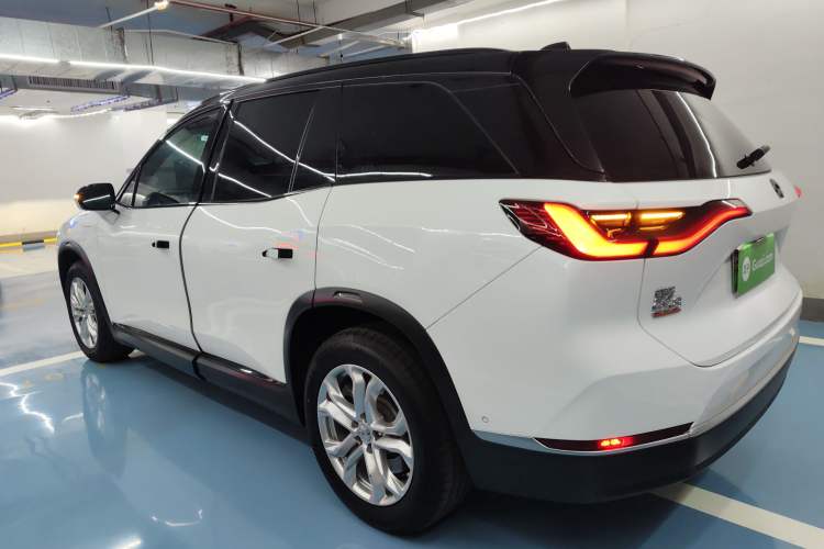 Used Nio ES8 2020 415 km Range 6-Seater Version Left Side