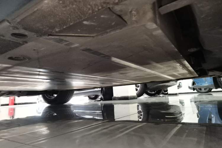 Used Nio ES8 2020 415 km Range 7-Seater Version Left Side Sill