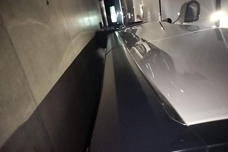 Used Nio ES8 2020 580 km Range Signature Edition Six-Seater Version Left Side Sill