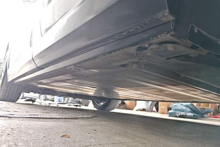 Used Nio ES8 2020 415 km Range 6-Seater Version Left Side Sill