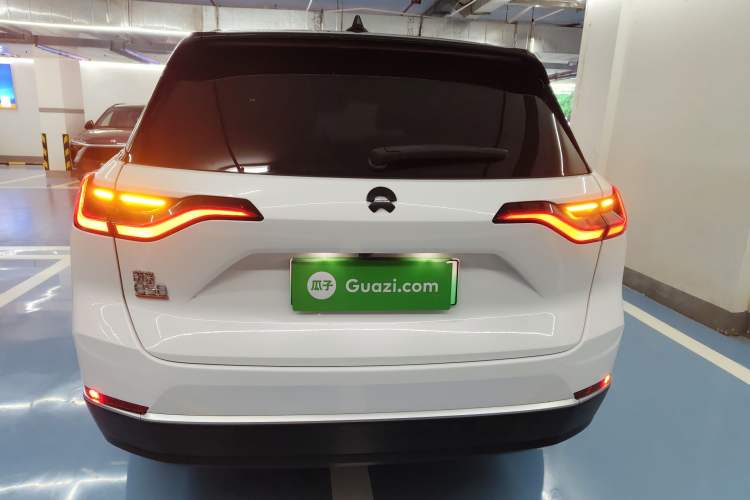 Used Nio ES8 2020 415 km Range 6-Seater Version Rear