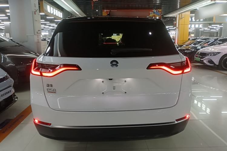 Used Nio ES8 2020 580 km Range Six-Seater Version Rear