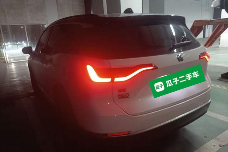 Used Nio ES8 2020 415 km Signature Edition 6-Seater Version Rear Left 45 Deg