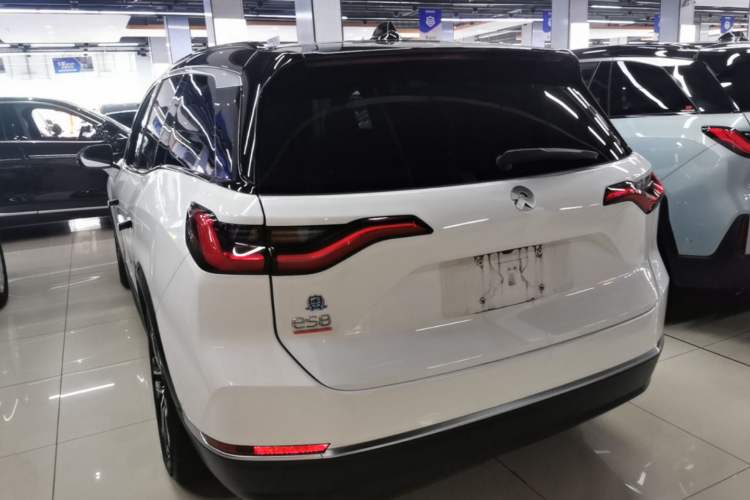 Used Nio ES8 2020 580 km Range Signature Edition Six-Seater Version Rear Left 45 Deg