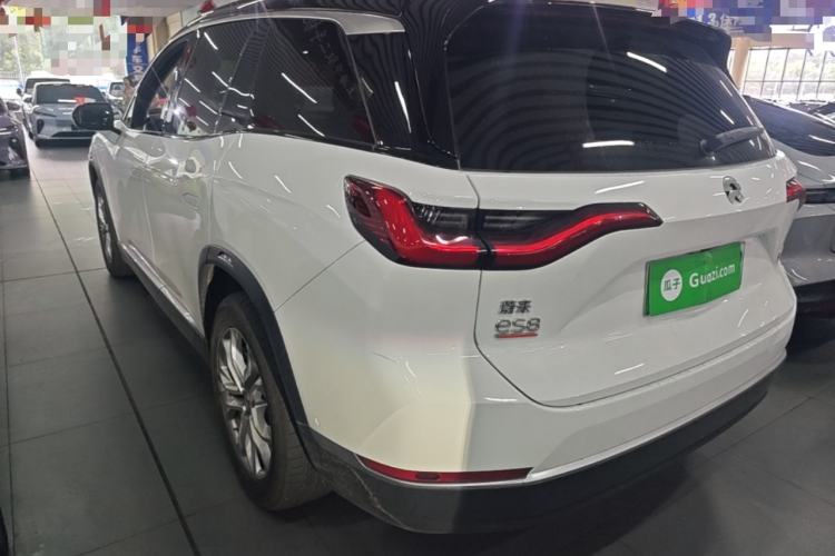 Used Nio ES8 2020 580 km Range 7-Seater Version Rear Left 45 Deg