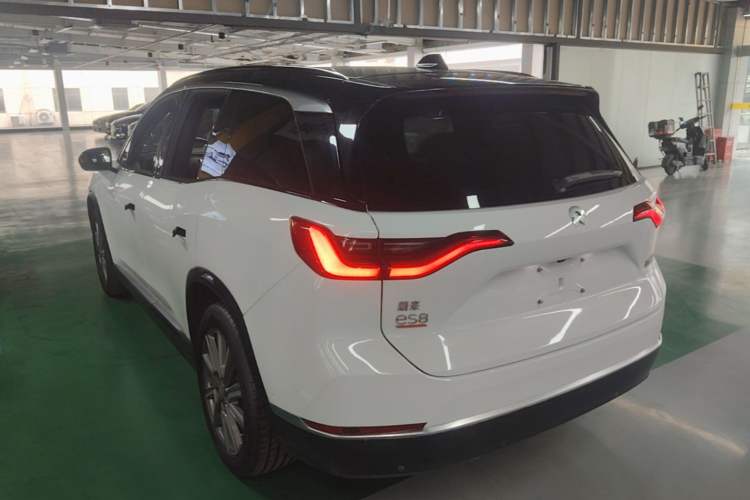 Used Nio ES8 2020 415 km Range 6-Seater Version Rear Left 45 Deg