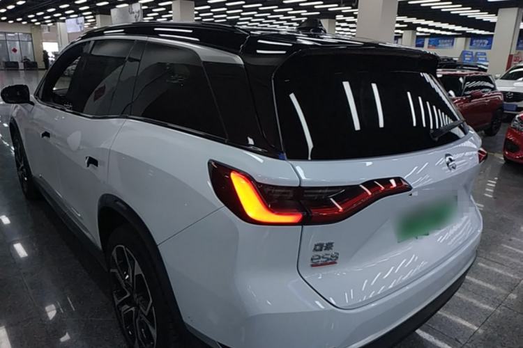 Used Nio ES8 2020 415 km Range 7-Seater Version Rear Left 45 Deg