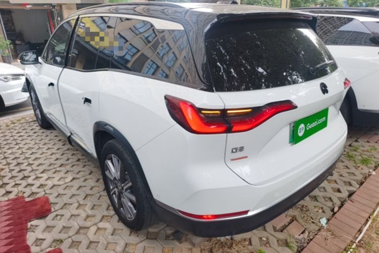 Used Nio ES8 2020 580 km Range 7-Seater Version Rear Left 45 Deg