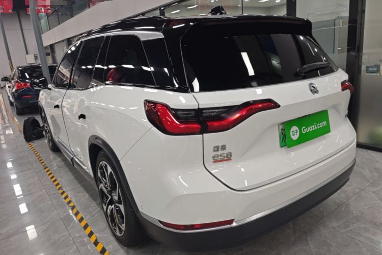 Used Nio ES8 2020 580 km Range Signature Edition Six-Seater Version Rear Left 45 Deg