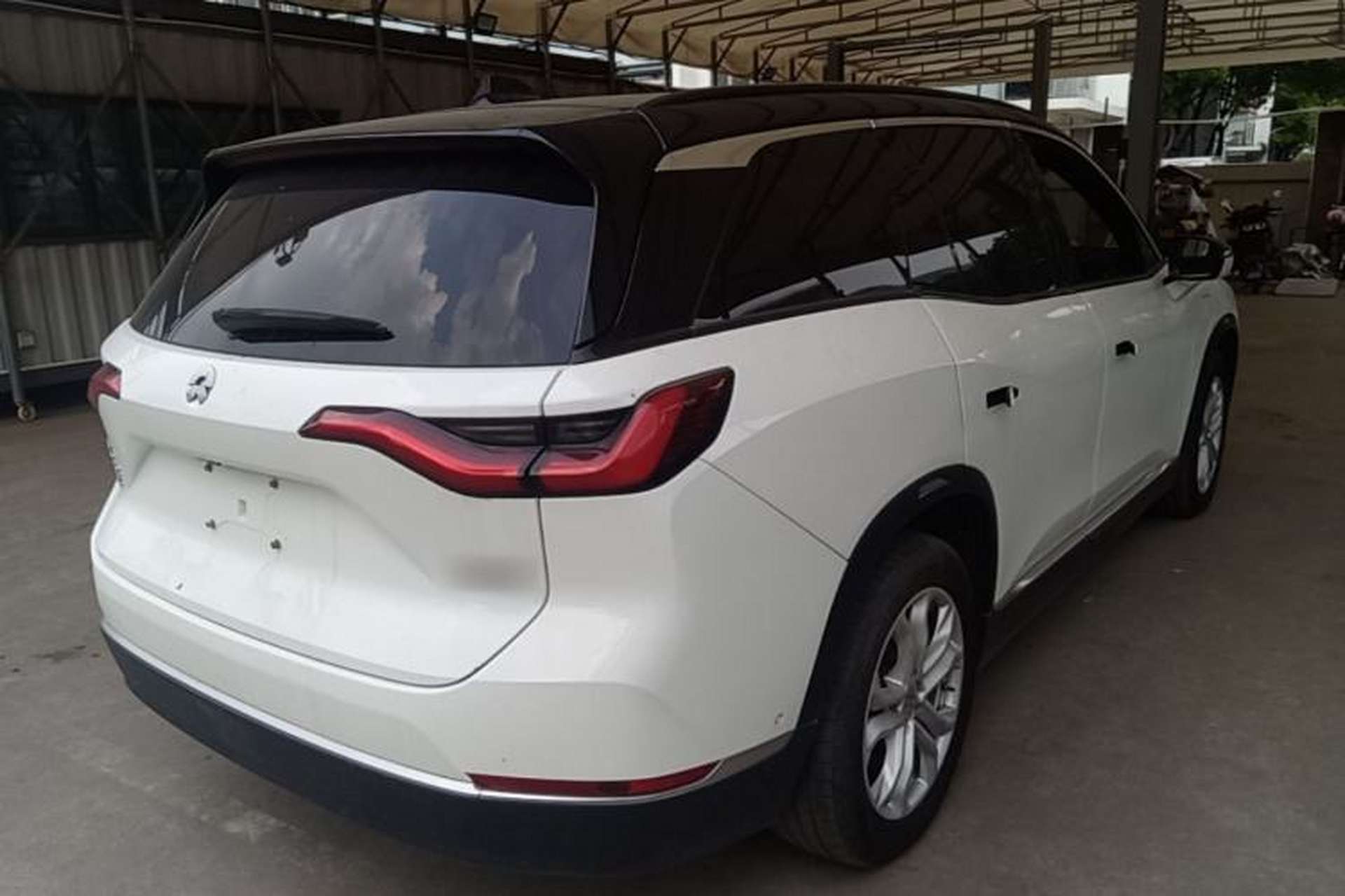 Used Nio ES8 2020 580 km Range 7-Seater Version Rear Right 45 Deg