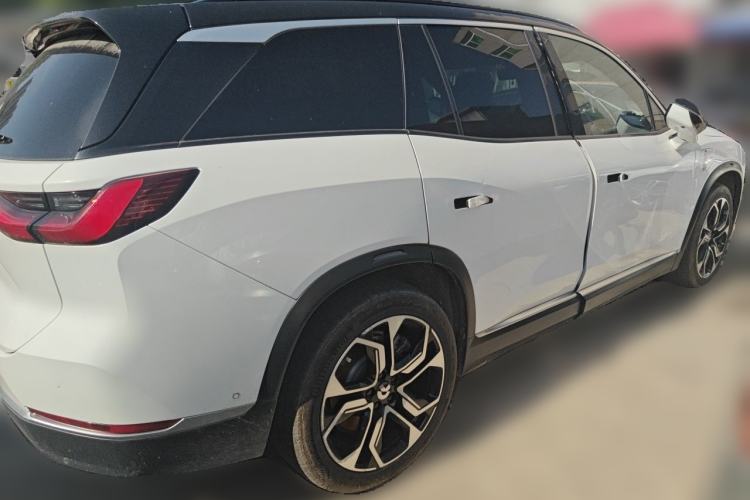 Used Nio ES8 2020 415 km Signature Edition 6-Seater Version Rear Right 45 Deg